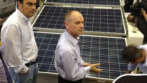 Energy Minister Mark McArdle announces changes to Solar Bonus Scheme despite election promise to maintain it