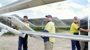 Queensland Solar Farm Powers Up