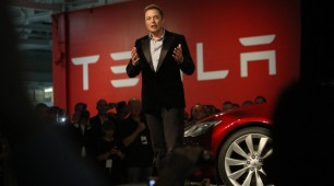 Battery energy storage to free ourselves from the grid