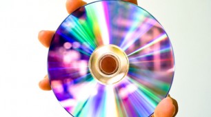 Blu ray discs working as extra-efficient solar panels
