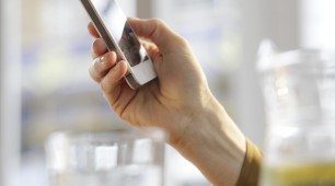 Climate Feedback app allows climate change experts to fact check news Climate Feedback app allows climate change experts to fact check news