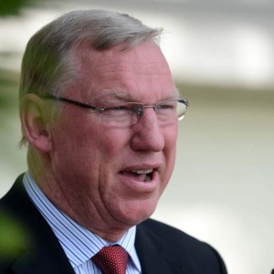 Jeff Seeney at odds with Moreton Bay Regional Council over climate change