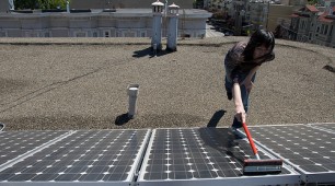 Solar grid parity is happening by 2017 according to Deutsche Bank