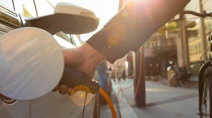 Plug-in hybrid vehicles improved by nickel-metal hydride batteries Plug-in hybrid vehicles improved by nickel-metal hydride batteries
