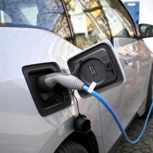 Is Kansas the Best City to Own a Plug-in Electric Car?