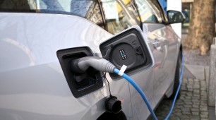 Is Kansas the Best City to Own a Plug-in Electric Car?