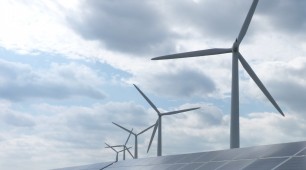 Solar Energy Revolution Overshadows Wind Power