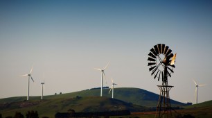 Victoria to Exceed Renewable Energy Targets by 2020, Researchers Say