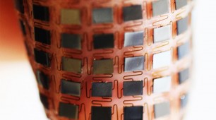 Stretchable, wearable batteries turn your skin into a solar panel