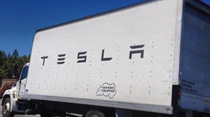 Tesla to unveil the world’s largest lithium-ion battery in SA