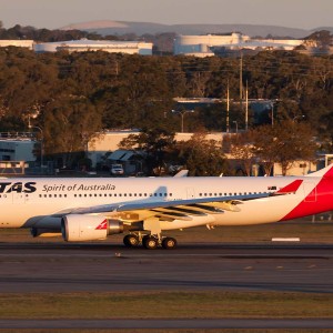 Brisbane Airport installs the biggest ever rooftop solar system